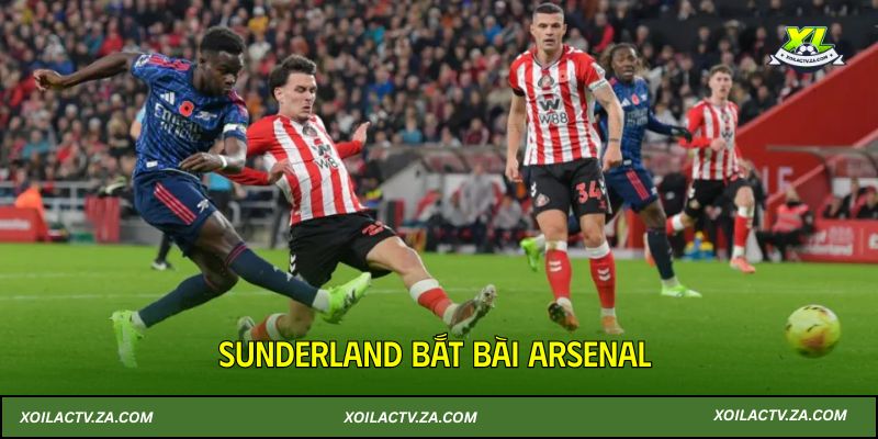 Sunderland bắt bài Arsenal