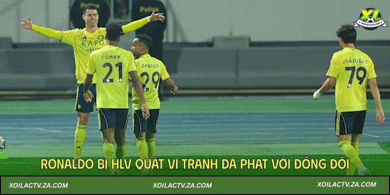 Ronaldo bị HLV quát vì tranh đá phạt với đồng đội
